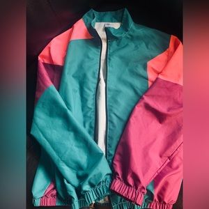 Long shot jacket size large.